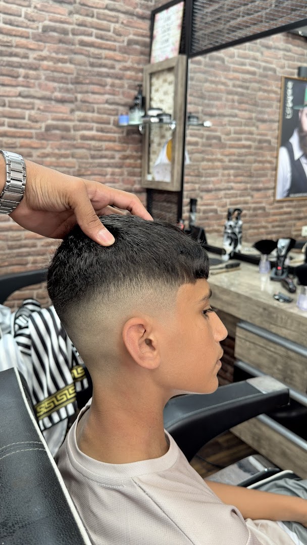 Handarbeit am Kunden